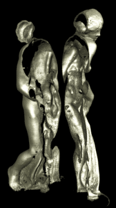 virtual cutting of a statuette after X-ray tomography of the entire piece